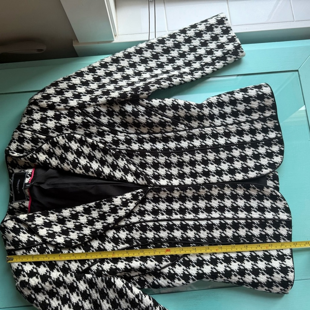 Le Chateau Black White and Gold Houndstooth Blazer Women’s XXS - Picture 6 of 15